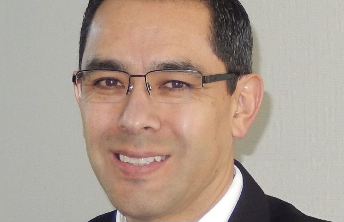 Moises-Montano-LatinAmerica-Sales-Director-RUCKUS-en-CommScope.-696x450