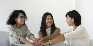 Schneider Electric panorama liderazgo femenino.