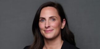 Amanda Adams, de Crowdstrike.