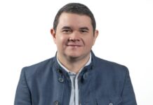 Fabio Meza, Latam Sales Engineer Manager en Licencias OnLine.