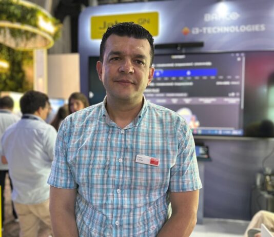 Fabio Correa, Channel Manager Hispanic de BARCO.