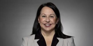 Holly Garcia, Directora Comercial Panduit