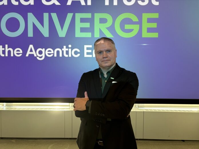 Raymond Umerley, Field CISO at Coveware by Veeam, en el VeeamON 26.