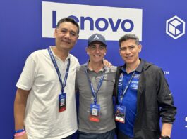 Equipo de Lenovo durante Adistec Connect F1 Experience.