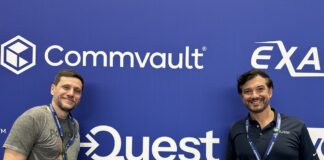 Eduardo Balam, Gerente General para Latinoamérica, y Thiago Lopes, Director de Canales y Distribución para la región, en Quest,
