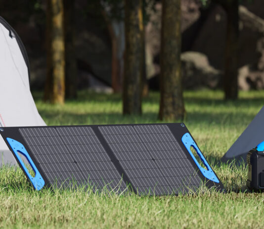 Forza lanza sus paneles solares portátiles TITAN