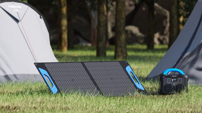 Forza lanza sus paneles solares portátiles TITAN