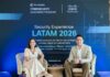 Uri Sánchez, Sr. Director Networking Vendor Business LATAM; y Claudia Cincotto, Sr. Director Security Vendor Business LATAM, en TD SYNNEX.